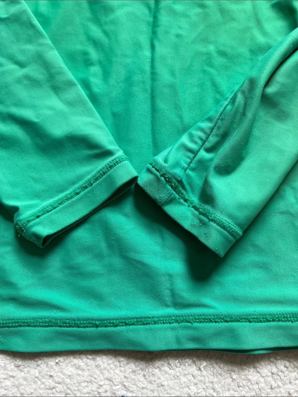 Bundle of 2 rashguards 4-5